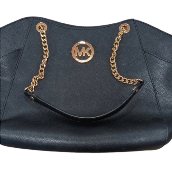 Michael Kors Leather bag - Picture 2 of 6